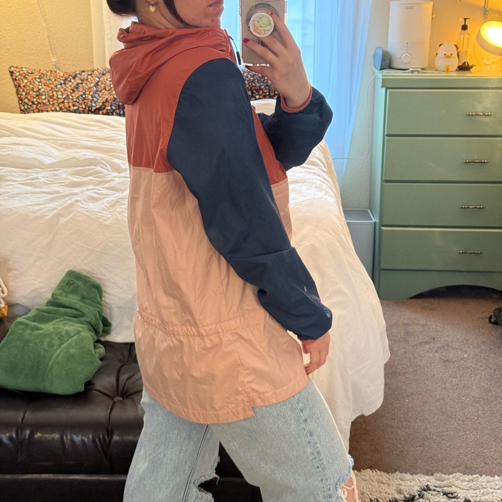 THE NORTH FACE Women's Fanorak Jacket Stowable in Multi Colorblock - Picture 10 of 10